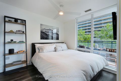 Photo 13 at 218 - 4K Spadina Avenue, Waterfront Communities C1, Toronto