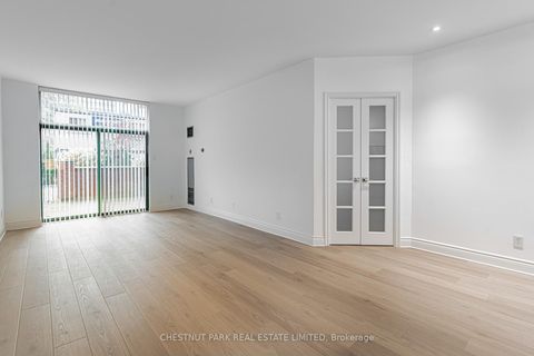 Photo 17 at 104 - 95 Prince Arthur Avenue, Annex, Toronto