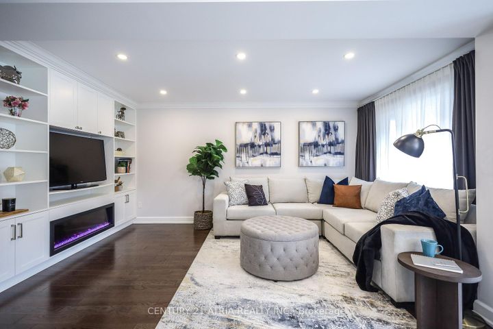 Photo 6 at 36 Dorothy Britton Drive, Middlefield, Markham