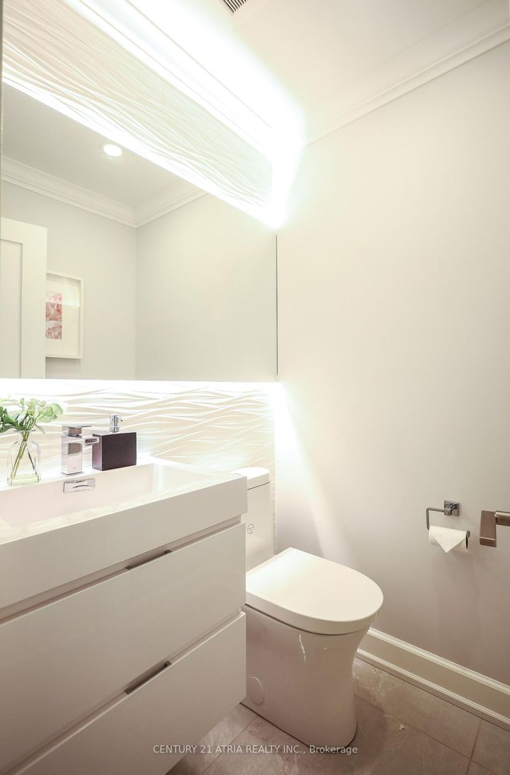 Photo 14 at 36 Dorothy Britton Drive, Middlefield, Markham