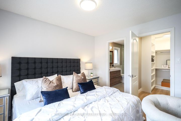 Photo 21 at 36 Dorothy Britton Drive, Middlefield, Markham