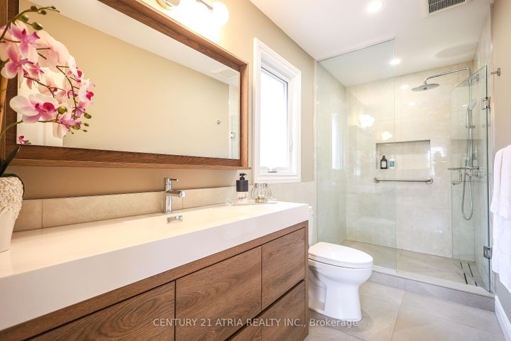 Photo 23 at 36 Dorothy Britton Drive, Middlefield, Markham