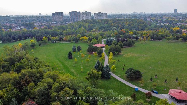 Photo 48 at 36 Dorothy Britton Drive, Middlefield, Markham