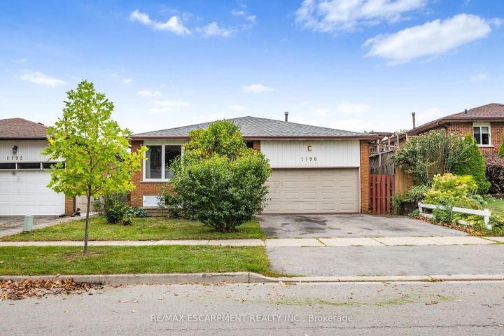 Photo 2 at 1196 Dowland Crescent, Headon, Burlington