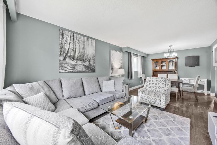 Photo 7 at 1196 Dowland Crescent, Headon, Burlington