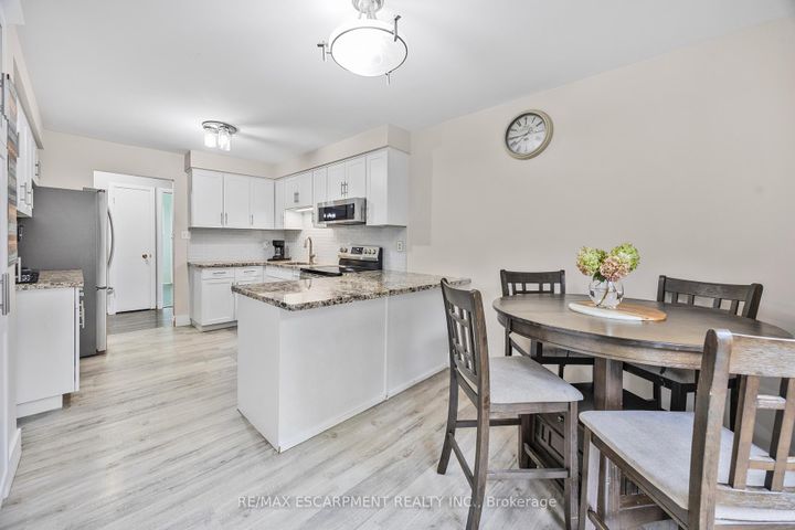 Photo 15 at 1196 Dowland Crescent, Headon, Burlington