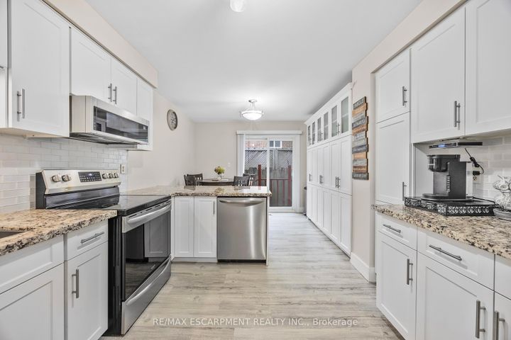 Photo 16 at 1196 Dowland Crescent, Headon, Burlington