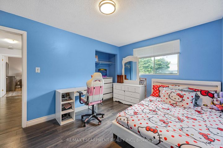 Photo 21 at 1196 Dowland Crescent, Headon, Burlington