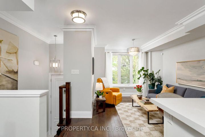 Photo 3 at 2A Methuen Avenue, Lambton Baby Point, Toronto