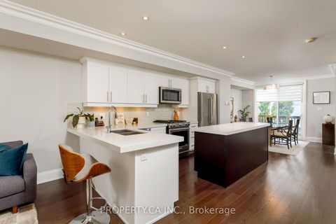 Photo 2 at 2A Methuen Avenue, Lambton Baby Point, Toronto