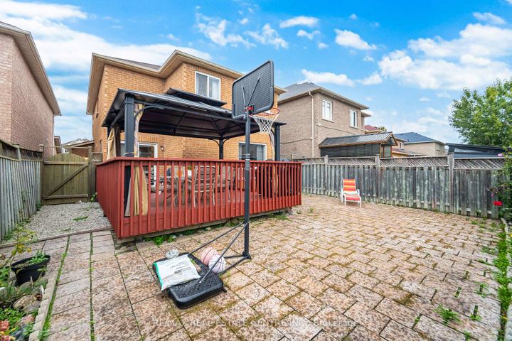 Photo 46 at 59 Vintage Gate, Fletcher's Creek Village, Brampton