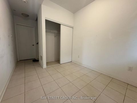 Photo 1 at 9 Seymour Street, Vaughan Grove, Vaughan