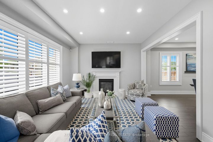 Photo 10 at 906 Wrenwood Drive, Taunton, Oshawa