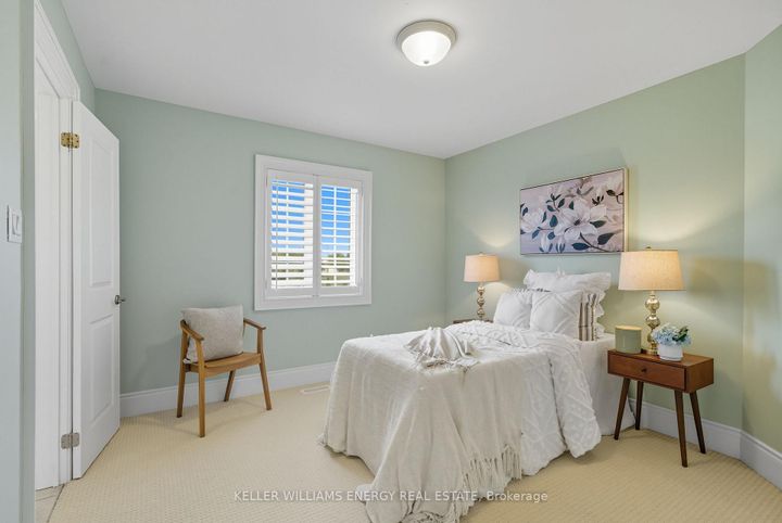 Photo 18 at 906 Wrenwood Drive, Taunton, Oshawa