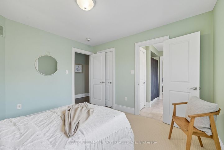 Photo 19 at 906 Wrenwood Drive, Taunton, Oshawa