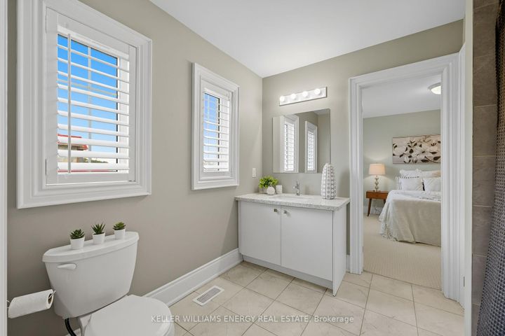 Photo 20 at 906 Wrenwood Drive, Taunton, Oshawa
