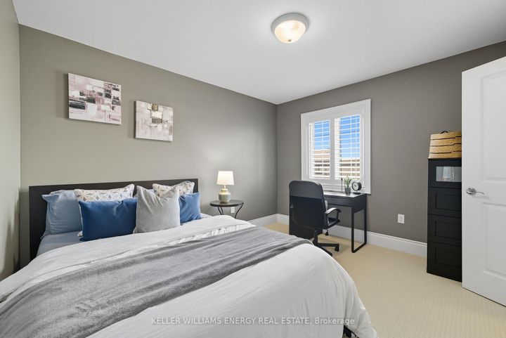Photo 21 at 906 Wrenwood Drive, Taunton, Oshawa