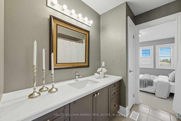Photo 30 at 906 Wrenwood Drive, Taunton, Oshawa