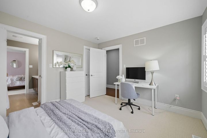 Photo 32 at 906 Wrenwood Drive, Taunton, Oshawa