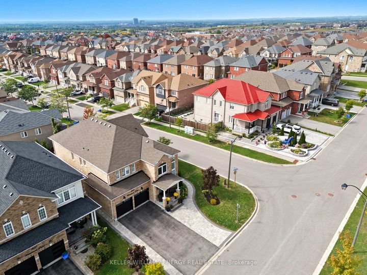 Photo 48 at 906 Wrenwood Drive, Taunton, Oshawa