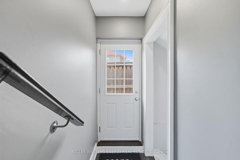 Photo 33 at 906 Wrenwood Drive, Taunton, Oshawa