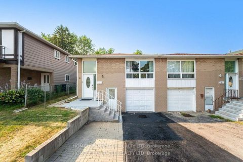 Photo 0 at 81 Pettibone Square, L'Amoreaux, Toronto