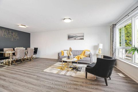 Photo 8 at 81 Pettibone Square, L'Amoreaux, Toronto