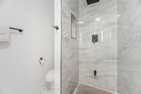 Photo 24 at 81 Pettibone Square, L'Amoreaux, Toronto
