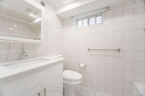 Photo 38 at 81 Pettibone Square, L'Amoreaux, Toronto