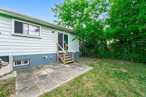 Photo 41 at 81 Pettibone Square, L'Amoreaux, Toronto