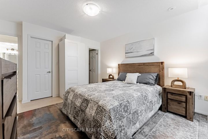 Photo 15 at 3 - 700 Neighbourhood Circle, Cooksville, Mississauga