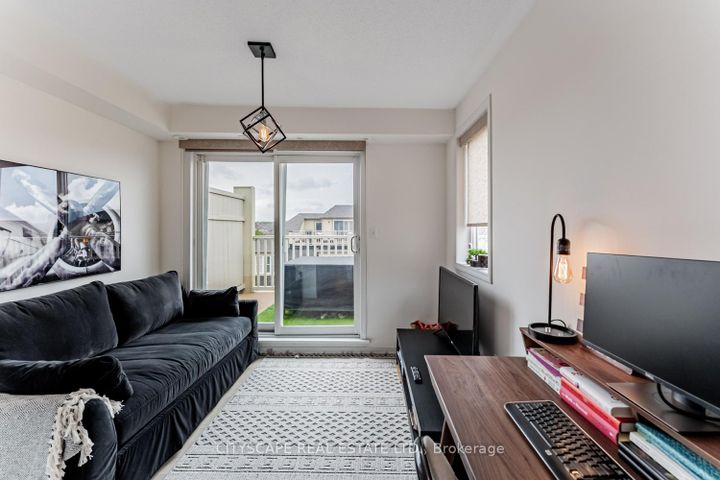 Photo 20 at 3 - 700 Neighbourhood Circle, Cooksville, Mississauga