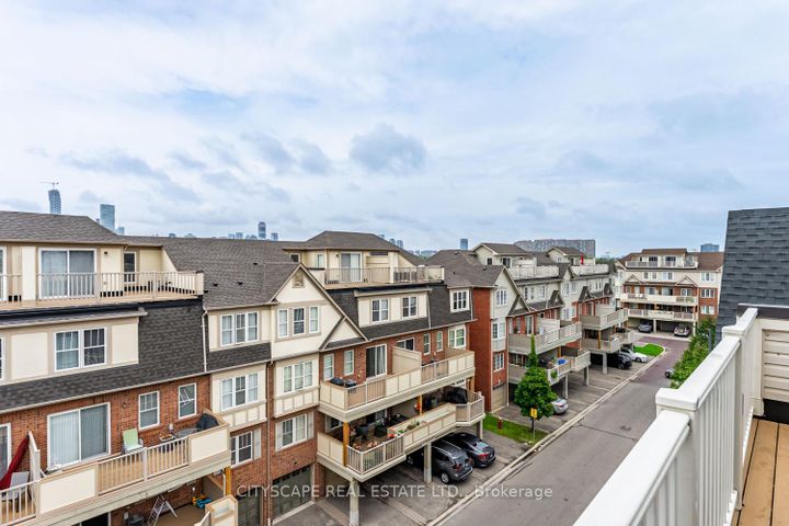 Photo 24 at 3 - 700 Neighbourhood Circle, Cooksville, Mississauga