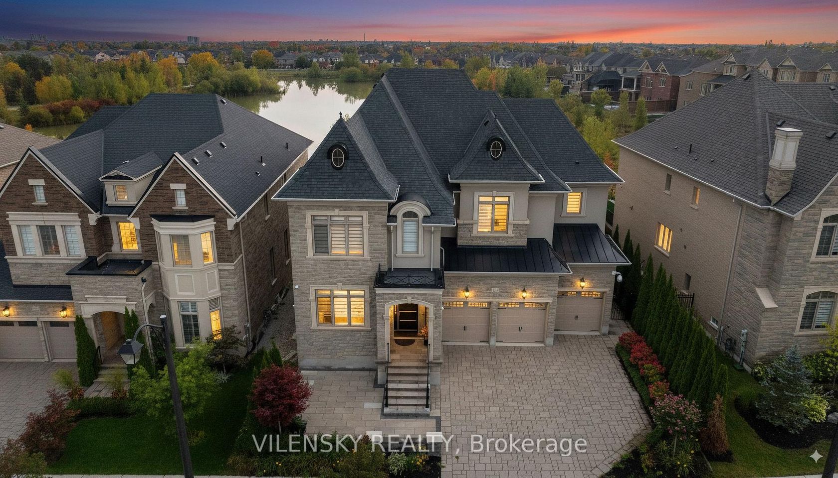 175 Woodgate Pines Drive, Kleinburg, Vaughan 