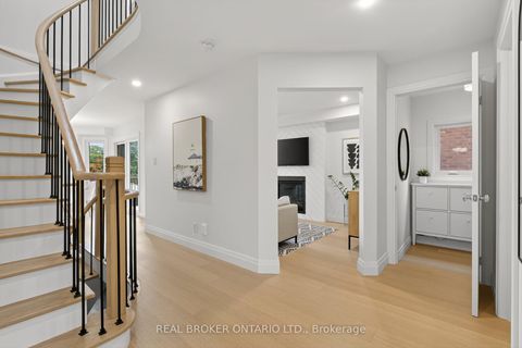 Photo 3 at 37 Macmillan Crescent, Painswick North, Barrie