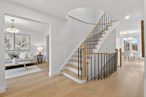 Photo 4 at 37 Macmillan Crescent, Painswick North, Barrie