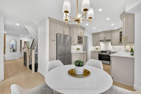 Photo 10 at 37 Macmillan Crescent, Painswick North, Barrie