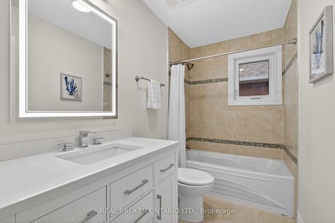 Photo 27 at 37 Macmillan Crescent, Painswick North, Barrie