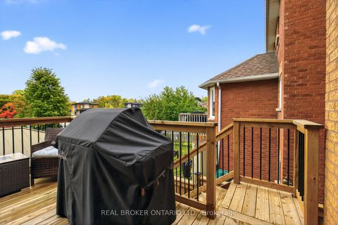 Photo 28 at 37 Macmillan Crescent, Painswick North, Barrie