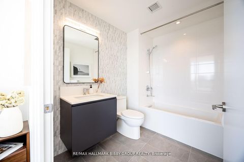 Photo 19 at 701 - 1414 Bayview Avenue, Mount Pleasant East, Toronto