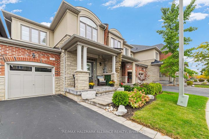 Photo 1 at 37 Diamond Leaf Lane, Georgetown, Halton Hills