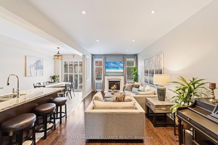 Photo 10 at 37 Diamond Leaf Lane, Georgetown, Halton Hills