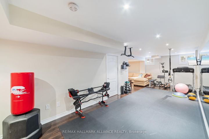 Photo 18 at 37 Diamond Leaf Lane, Georgetown, Halton Hills