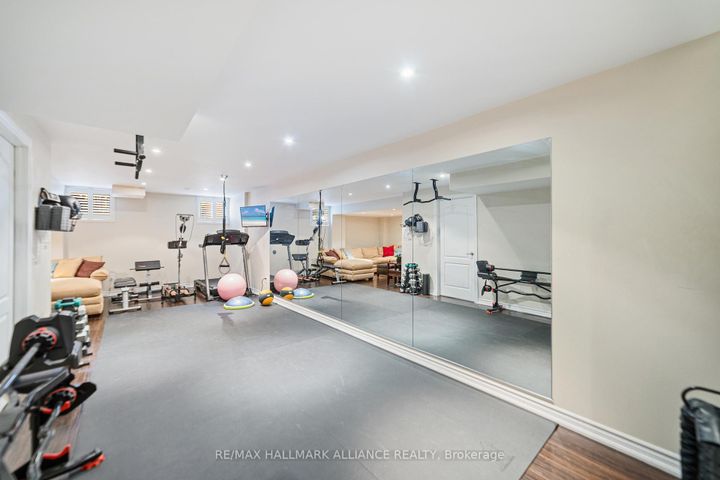 Photo 23 at 37 Diamond Leaf Lane, Georgetown, Halton Hills