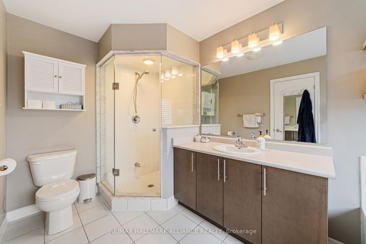 Photo 28 at 37 Diamond Leaf Lane, Georgetown, Halton Hills
