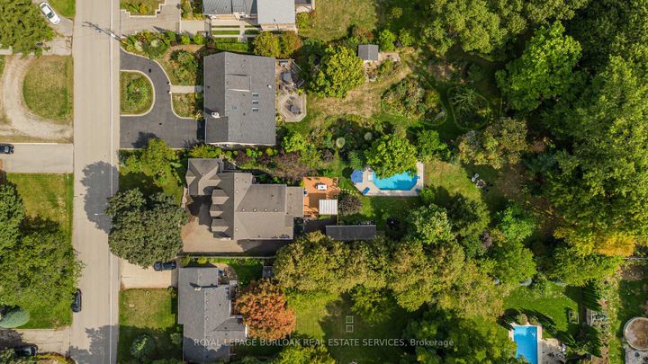 Photo 4 at 694 Cedar Avenue, LaSalle, Burlington