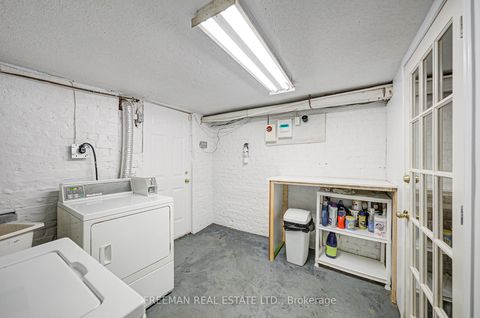 Photo 29 at 246 Euclid Avenue, Bellwoods, Toronto