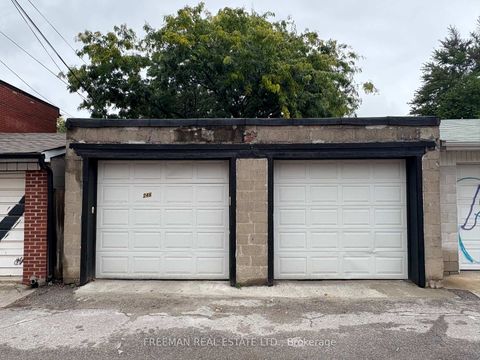 Photo 35 at 246 Euclid Avenue, Bellwoods, Toronto