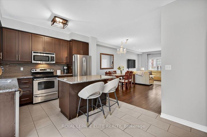 Photo 13 at 17 - 4165 Upper Middle Road, Rose, Burlington
