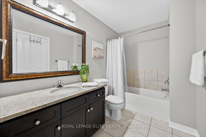 Photo 26 at 17 - 4165 Upper Middle Road, Rose, Burlington